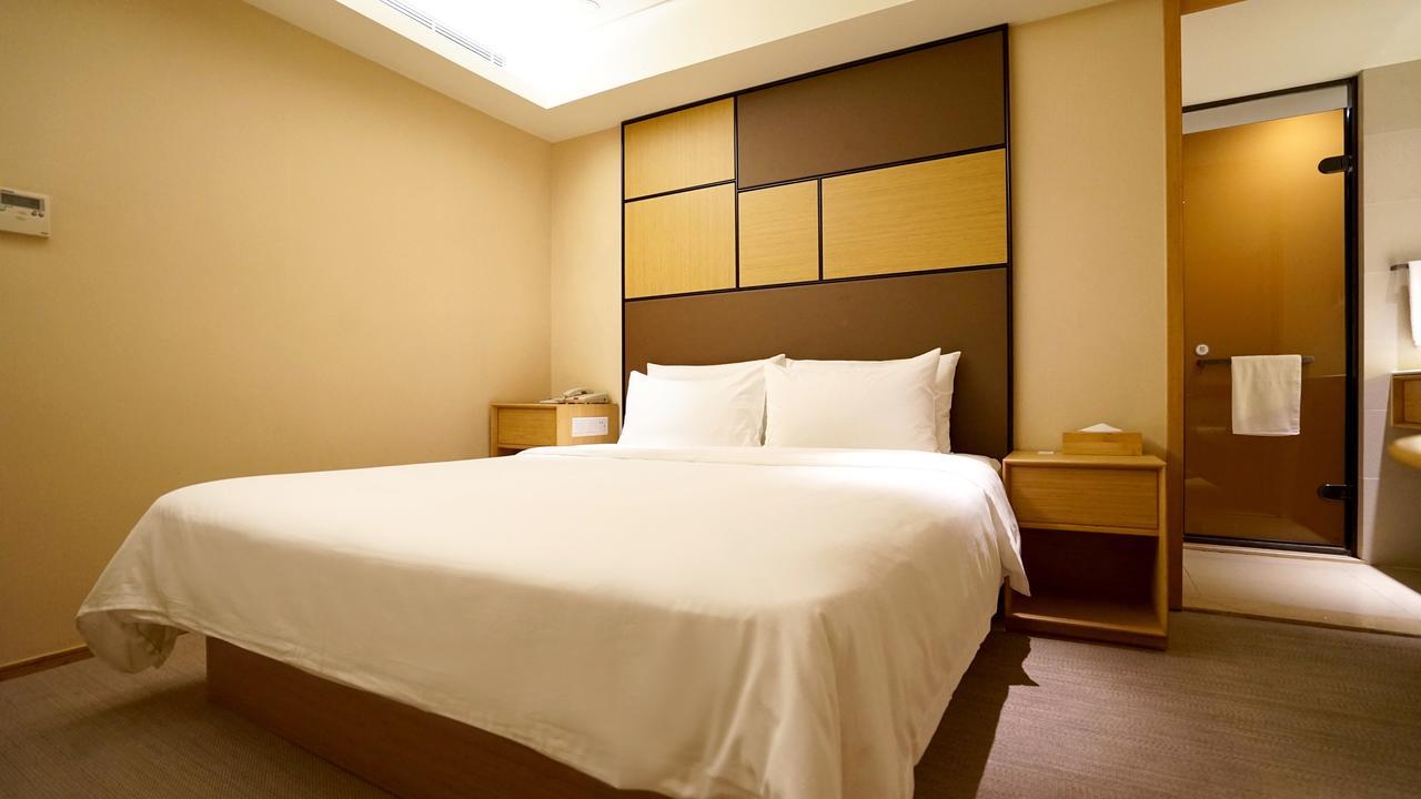 Ji Hotel Shanghai Bund East Nanjing Road Pedestrian Street Zewnętrze zdjęcie